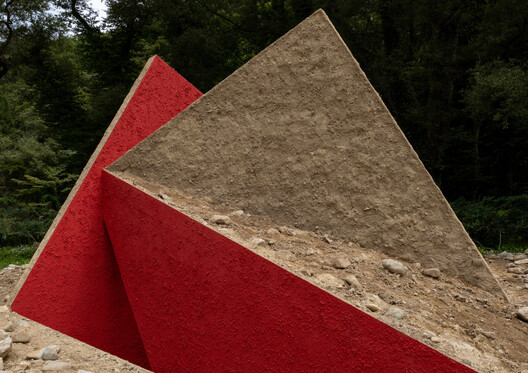 Shrine of Triskele / HAJIME YOSHIDA ARCHITECTURE - Image 12 of 18