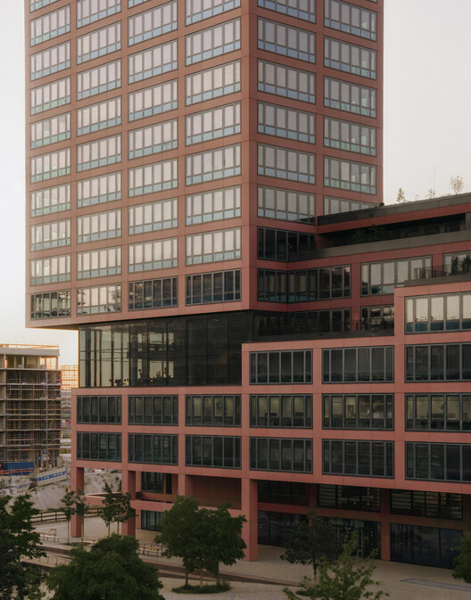 EDGE 港口城 / HENN - 建筑图