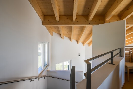 Swisshouse XL / Davide Macullo Architects - Interior Photography, Wood, Stairs, Handrail, Beam