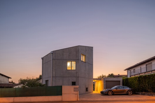 Swisshouse XL / Davide Macullo Architects - Exterior Photography, Concrete