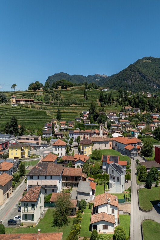 Swisshouse XL / Davide Macullo Architects - Image 2 of 30