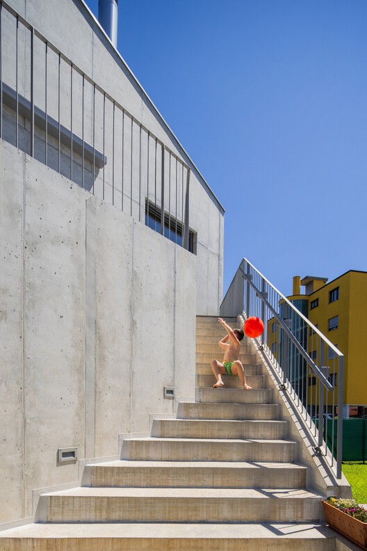 Swisshouse XL / Davide Macullo Architects - Exterior Photography, Stairs, Facade, Handrail, Concrete