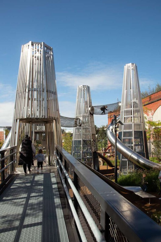 Utopian Hours in Turin: A Festival for Bold New Directions in City-Making Utopian Hours in Turin: A Festival for Bold New Directions in City-Making - Image 12 of 16