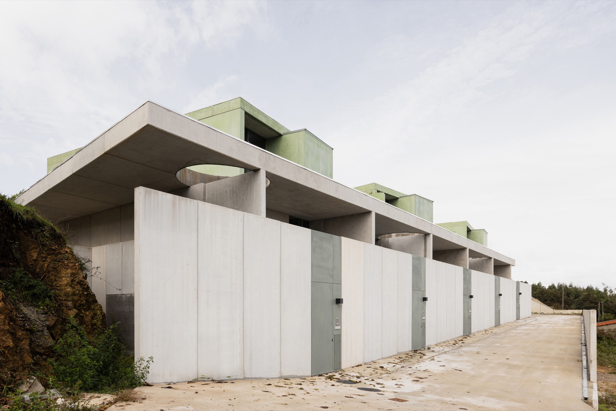 Gallery of G – 5 Houses / SUMMARY - 10