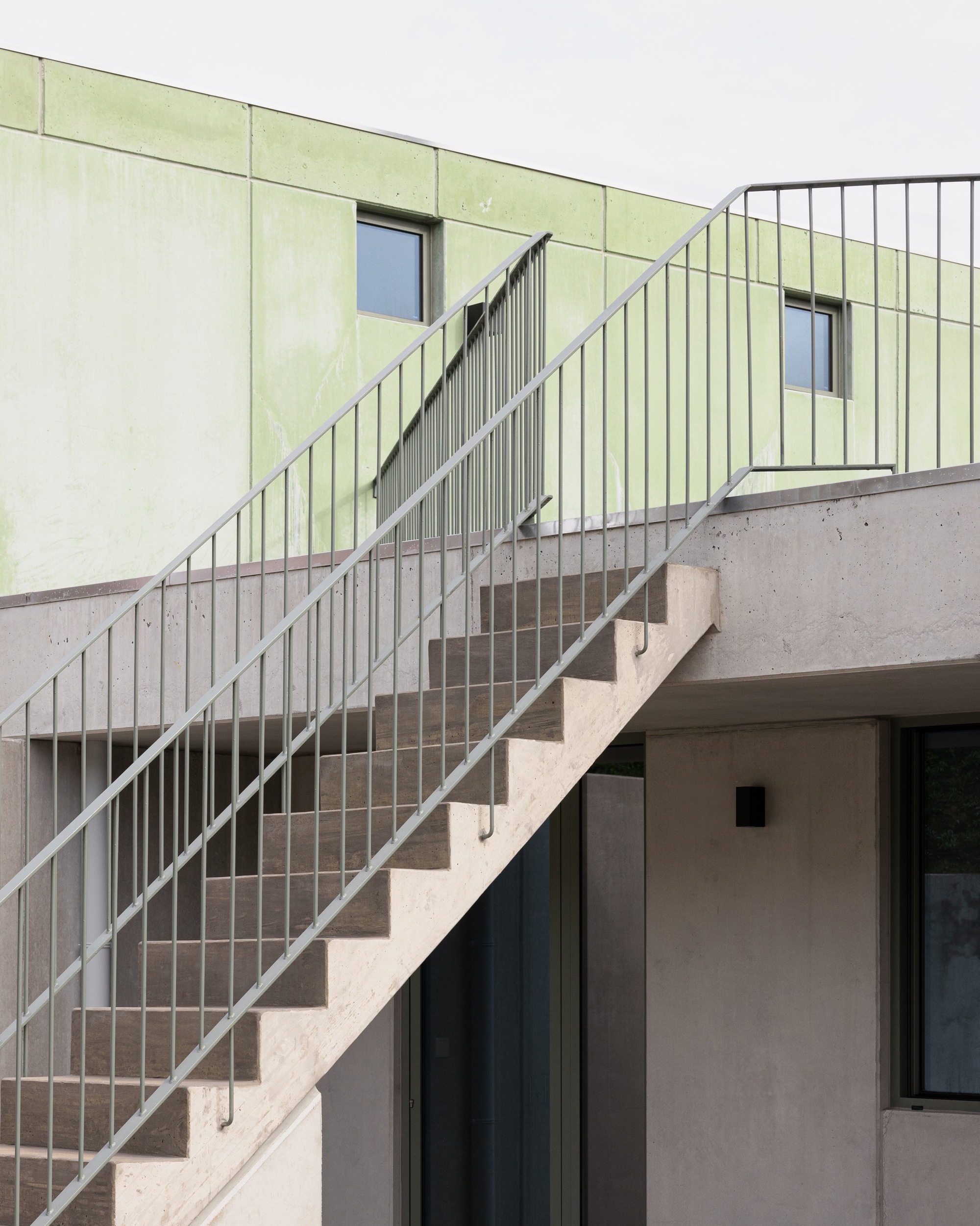 Gallery of G – 5 Houses / SUMMARY - 40