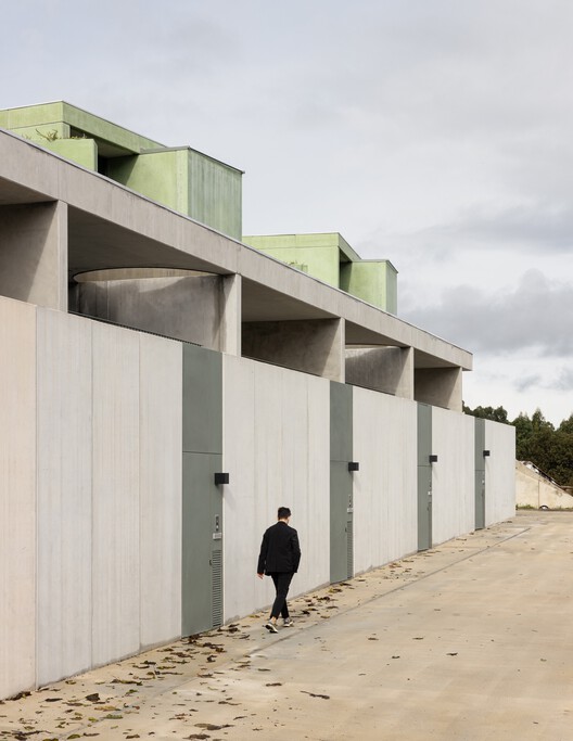 Casas G – 5 / SUMMARY - Fotografia de Exterior, Concreto