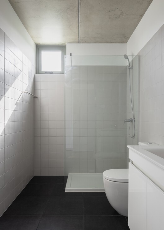 Casas G – 5 / SUMMARY - Fotografia de Interiores, Banheiro, Bacia Sanitária, Pia