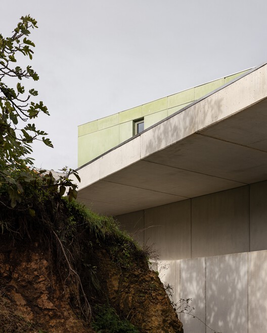 Casas G – 5 / SUMMARY - Fotografia de Exterior, Concreto