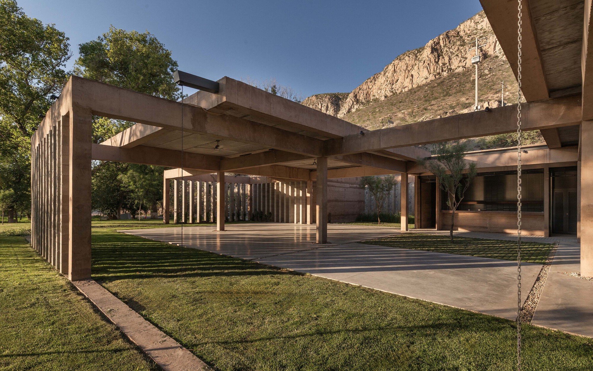 Raw Materials Pavilion / OficinaTransversal