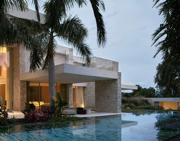 Jacaranda Casa / Ramon Esteve-Picture 24 de 25