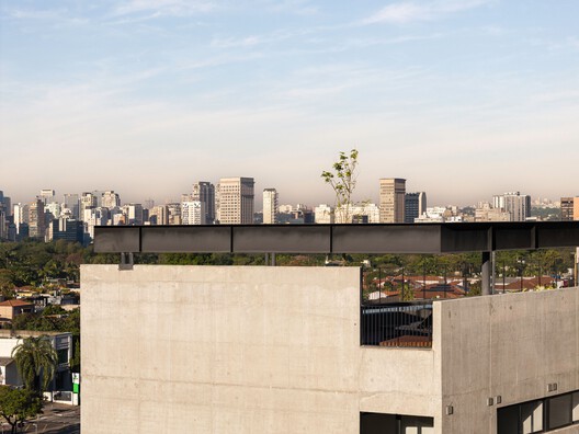 Edifício Esquina / UNA Barbara e Valentim - Fotografia de Exterior, Concreto