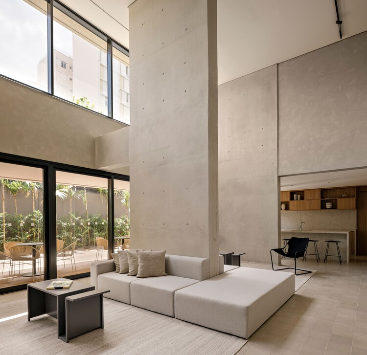 Edifício Esquina / UNA Barbara e Valentim - Fotografia de Interiores, Sala de Estar, Cadeira