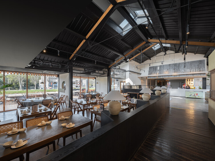 南京汤山猿人洞景区配套建筑 /  东大院 ATA工作室 - 室内图, 灯, 椅子, 梁