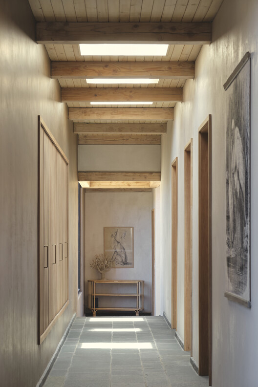 Casa JM / LOTE STUDIO + Ignacio Ferreira - Fotografía interior, Madera, Fijación Vigas
