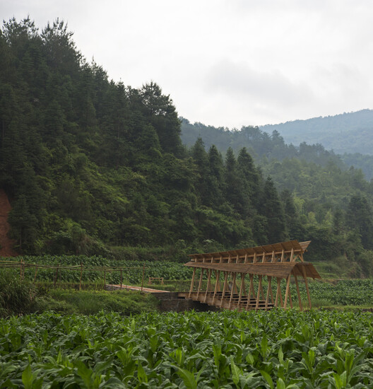 Hybrid Craft: 5 Pedestrian Bridges Reimagining Natural Materials across Asia - Image 5 of 7