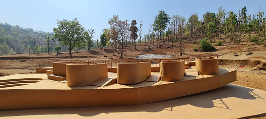 Escola Hiwali / pk_iNCEPTiON - Imagem 16 de 28