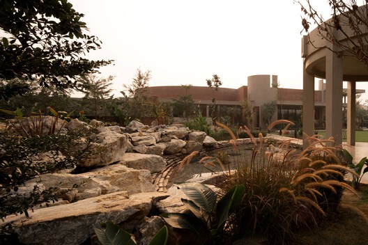 The Sanctum House / RENESA Architecture Design Interiors Studio - Image 30 of 36