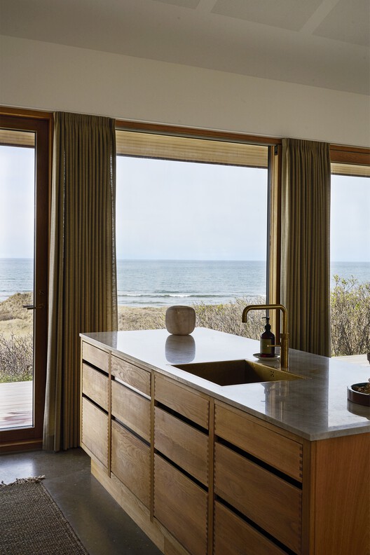 La Cour Retreat  / N+P Architecture - Interior Photography, Wood, Countertop