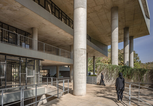 SMVIT Library  / Cadence Architects - Image 7 of 21