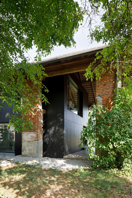 Dirnbergergut Building Ensemble / Moser und Hager Architekten - Exterior Photography, Wood, Door