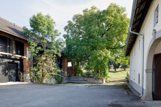 Dirnbergergut Building Ensemble / Moser und Hager Architekten - Exterior Photography, Concrete
