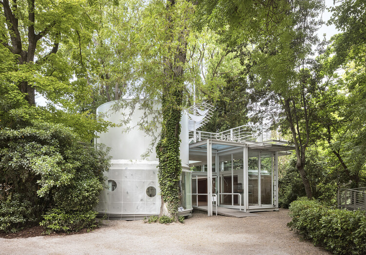The Korean Pavilion at the 2025 Venice Biennale Marks 30 Years with “Little Toad, Little Toad: Unbuilding Pavilion” - Image 1 of 32