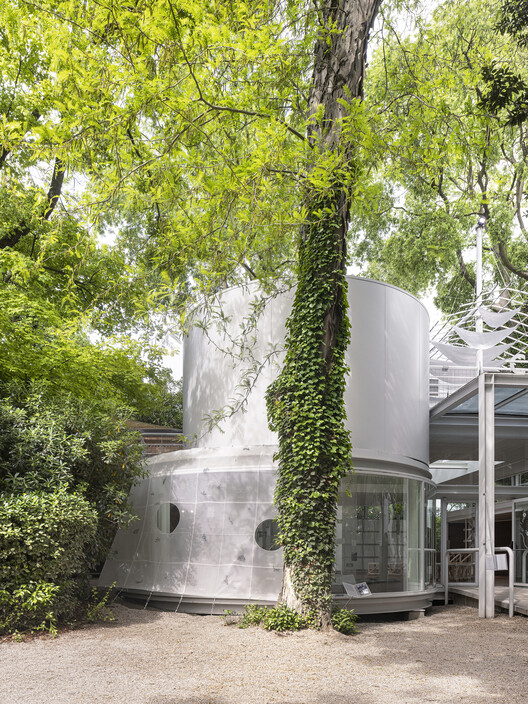 The Korean Pavilion at the 2025 Venice Biennale Marks 30 Years with “Little Toad, Little Toad: Unbuilding Pavilion” - Image 2 of 32
