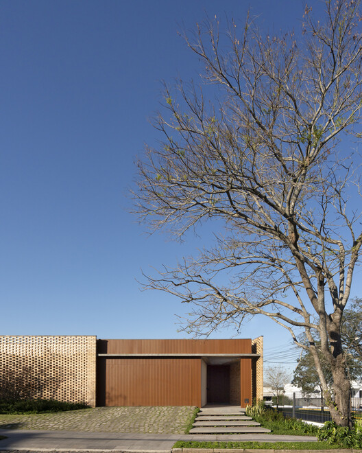 Casa Aura / Presente Estúdio - Imagem 7 de 26