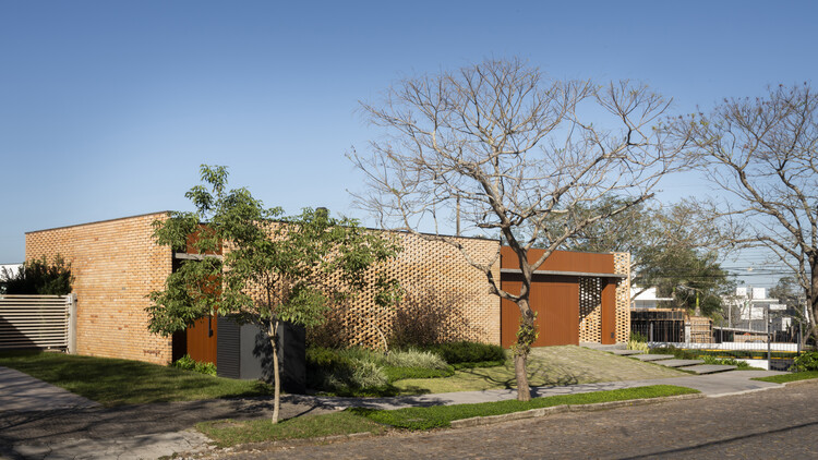 Casa Aura / Presente Estúdio - Fotografia de Exterior, Tijolo, Aido