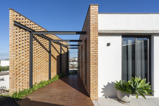 Casa Aura / Presente Estúdio - Fotografia de Exterior, Tijolo, Aido