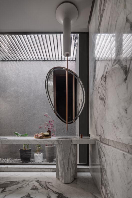 Gathering Grove Residence / R+R Architects - Interior Photography, Bathroom, Sink