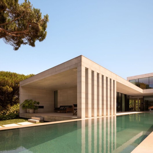 Casa V / João Tiago Aguiar, Arquitectos - Fotografia de Exterior, Pilar