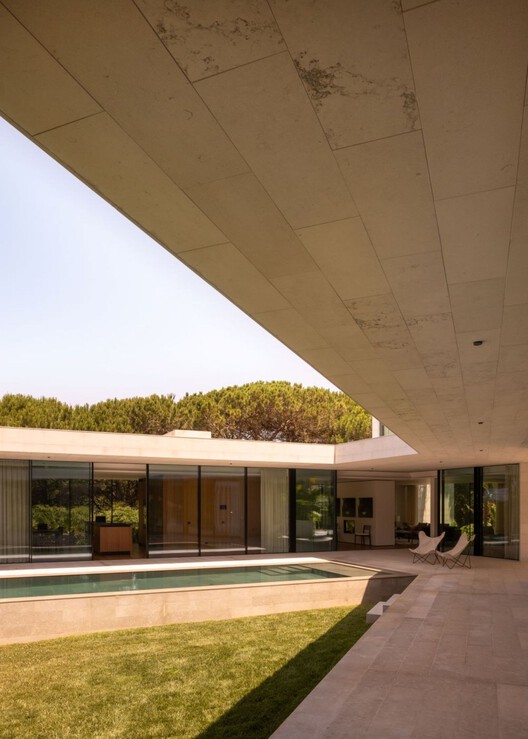 Casa V / João Tiago Aguiar, Arquitectos - Imagem 10 de 28