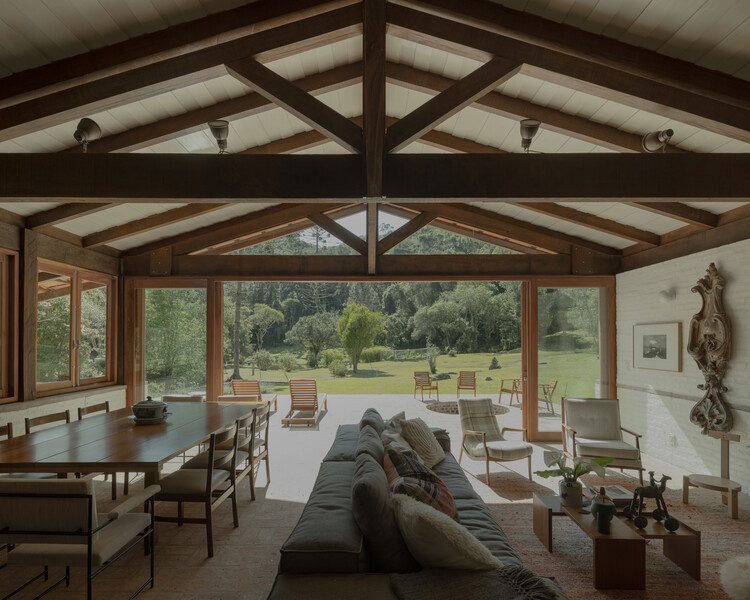 Sede/Messina | Rivas - Fotografía interior, madera, vigas fijas, sillas