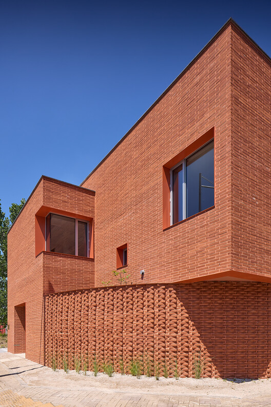 Casa C104-9 / AEA_ATELIER Architectos espaciales - Fotografía exterior, ladrillos, fachadas