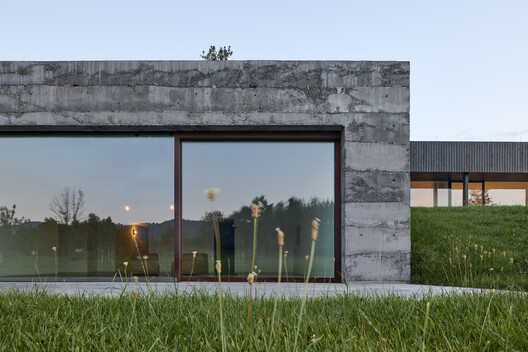 Sede y Showroom de Janošík / Jakub Janošík - Imagen 25 de 41