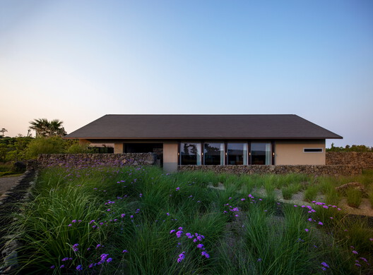 Watarstay [Wa:Tar] / 100A associates