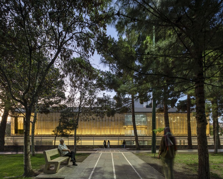 Teatro Municipal de Qazvin / GRI co. (Golden Rectangle Idea Consulting Engineers) - Fotografia de Exterior