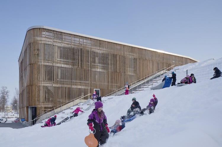 Parking Garages: Antithesis or Opportunity for 21st-Century Urbanism? - Image 32 of 57