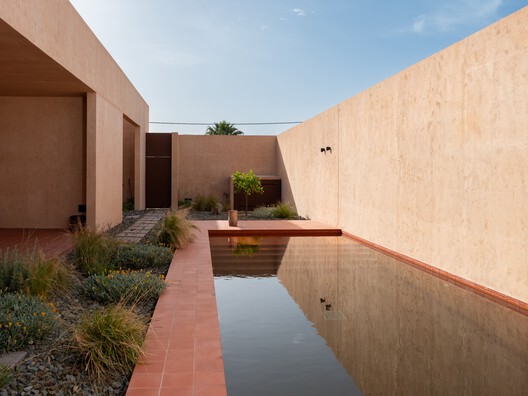Homa House / HOMA Studio