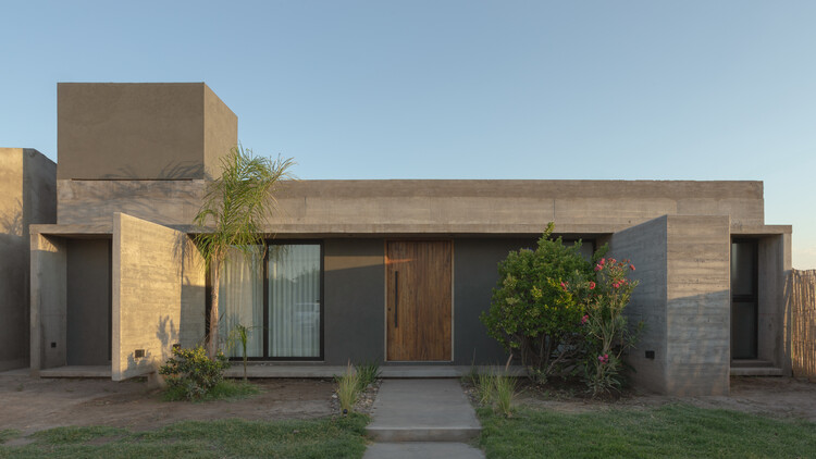 Ringo House / One Plus One Architect - Fotografía exterior, concreto