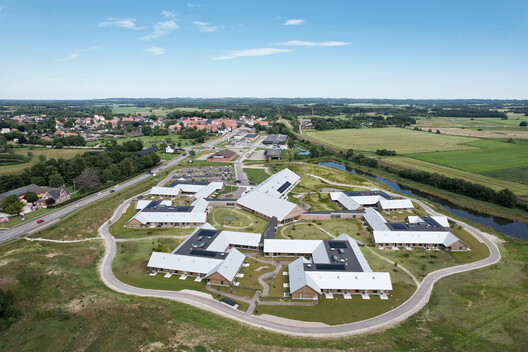 Soldalhus Nursing Home - Sunvalley House / Cubo Arkitekter Soldalhus Nursing Home - Sunvalley House / Cubo Arkitekter - Image 6 of 22