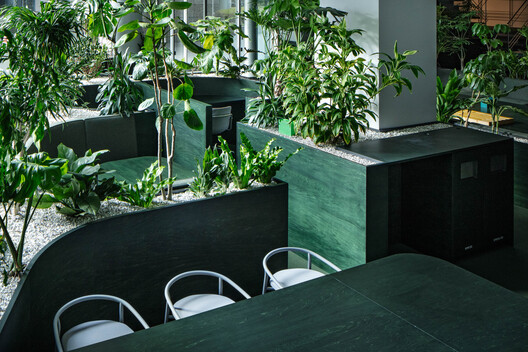 Espaço Educacional KOKUYO DIG / DDAA + KOKUYO - Fotografia de Interiores, Jardim, Aido