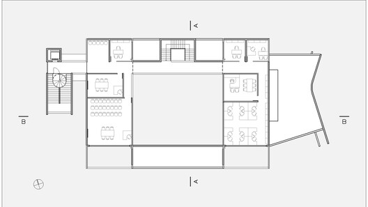 Edificio Administrativo de la Universidad Estatal de Maringá y Agencia Bancaria  / Verri & Galvão Arquitetos - Imagen 11 de 15