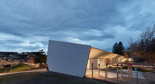'sʔitwənx UBC Okanagan Child Care / Public Architecture + Design  - Image 13 of 24