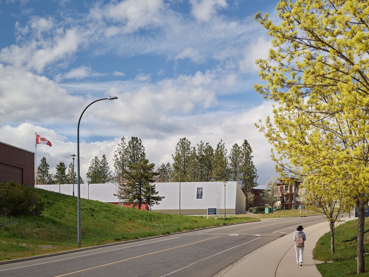 'sʔitwənx UBC Okanagan Child Care / Public Architecture + Design  - Exterior Photography