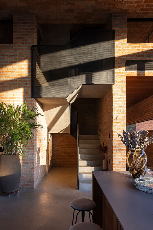 Casa Passiva / Mareines Arquitetura Casa Passiva / Mareines Arquitetura - Fotografía interior, Madera, Ladrillo, Fijación Vigas