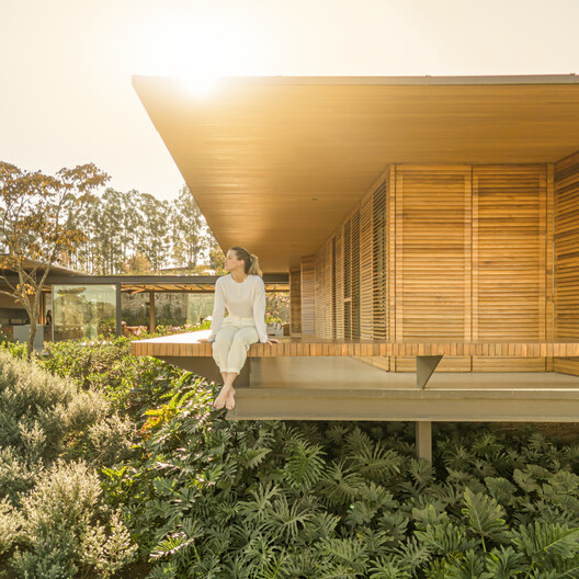 Residencia TM / Jacobsen Arquitetura Residencia TM / Jacobsen Arquitetura - Fotografía exterior, Jardín