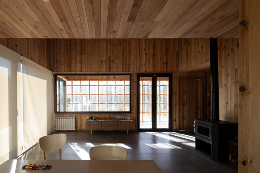 Casa Pudú / Manuel Ciarlotti Bidinost - Fotografia de Interiores, Cozinha, Madeira