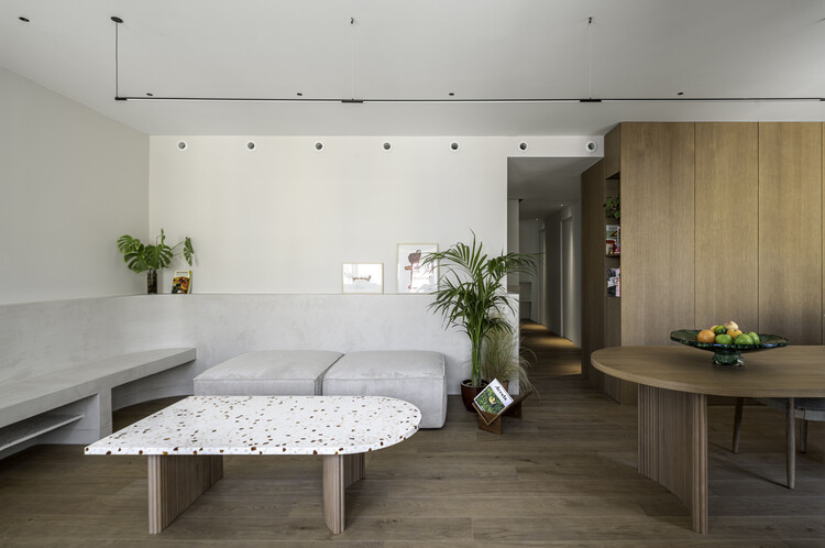 Rehabilitación del piso de Mallorca 423 / Barri Studio - Fotografía interior, madera, mesa, iluminación